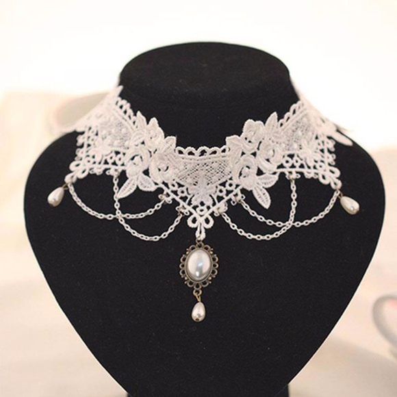 Jewelry - 'Prim Cottage' Victorian Bridal Lace Necklace